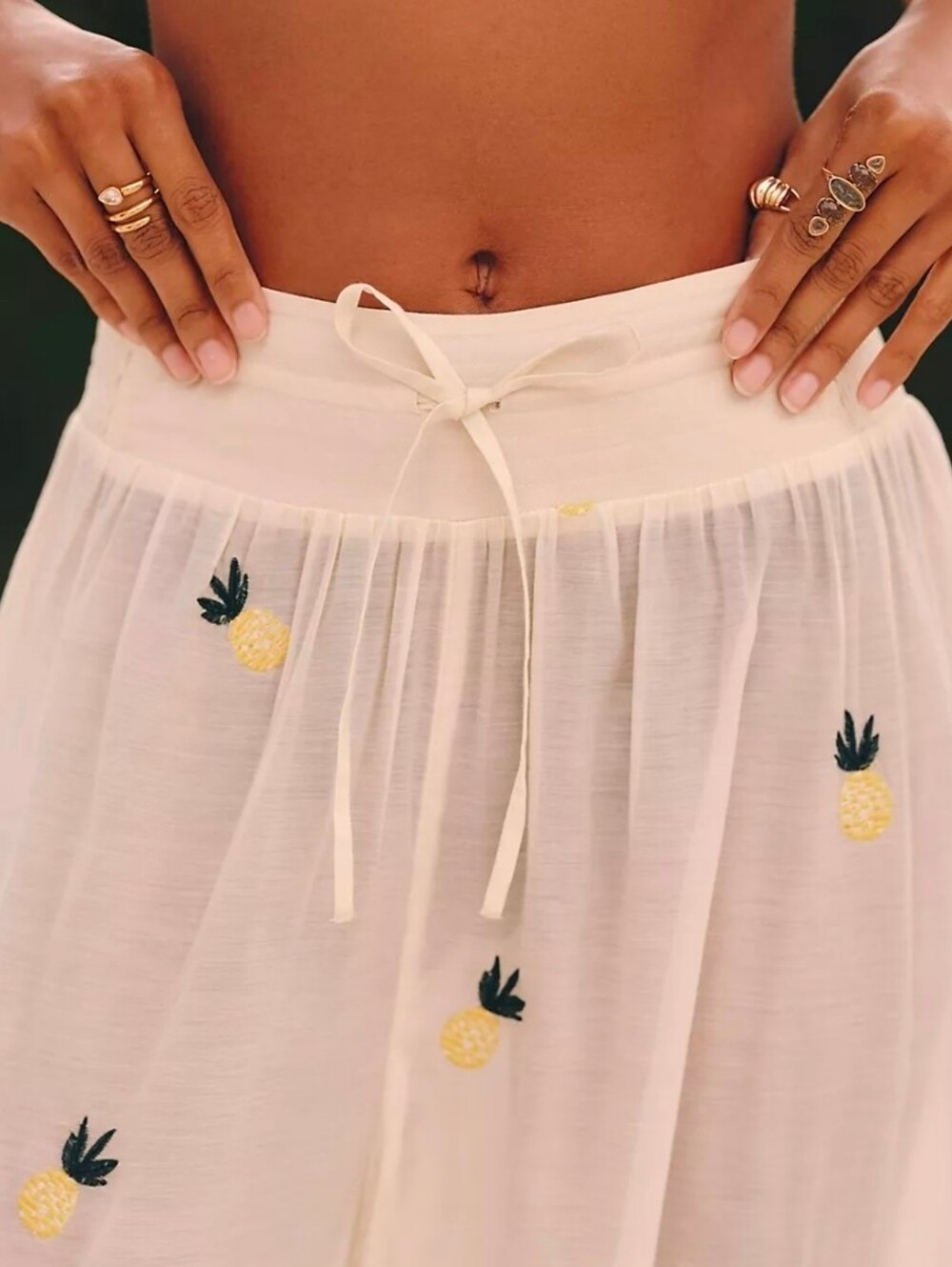 Anthropologie Celandine Pineapple Embroidered Balloon Pants - Picture 3 of 4